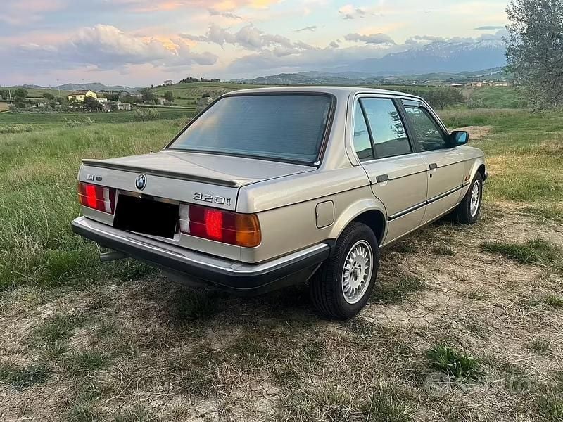 Usata BMW 320 125 CV (91 kW) 1985 Berlina