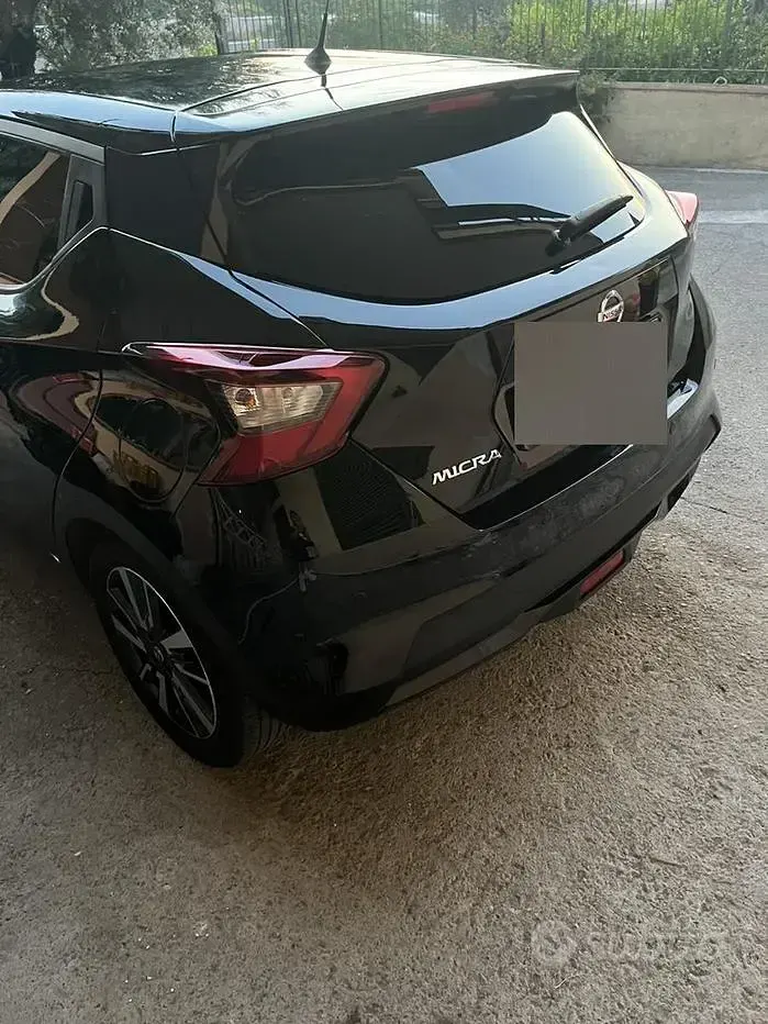 Usata Nissan Micra N-Connecta 90 CV (66 kW) 2018 Nero Utilitaria