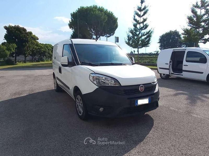 Usata Mercedes Citan 109 Business 90 CV (66 kW) 2020 Bianco Station wagon