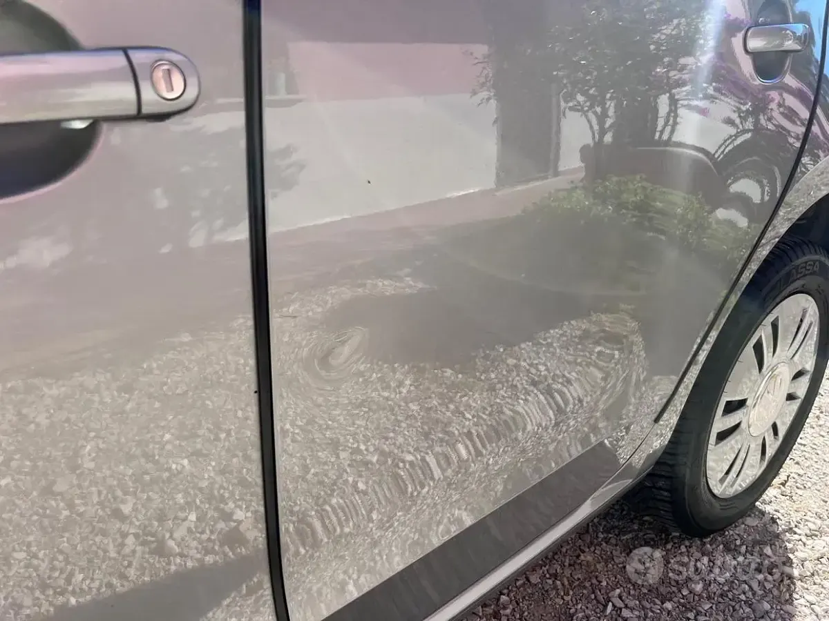Usata VW up! 2015 Grigio Utilitaria
