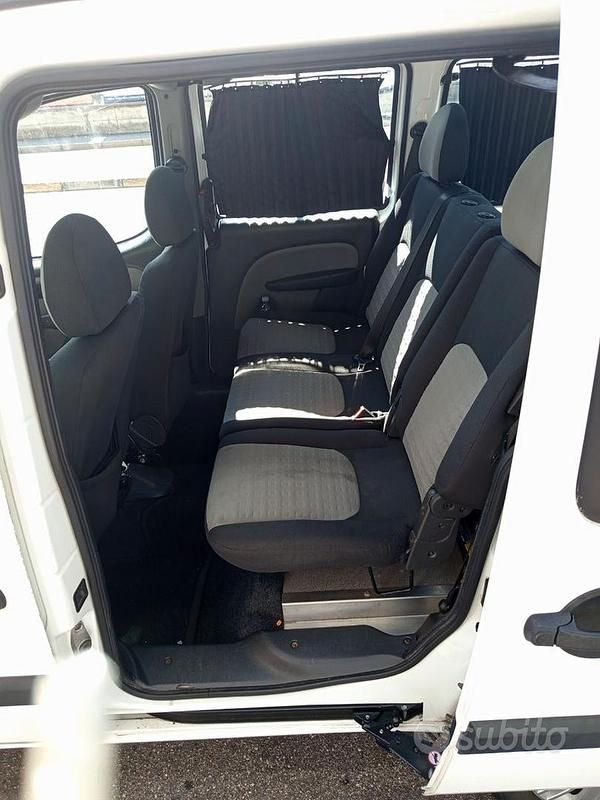 Usata Fiat Doblò 75 CV (55 kW) 2007 Bianco Monovolume