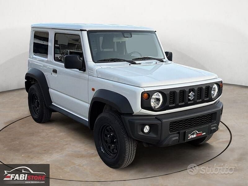 Usata Suzuki Jimny 102 CV (75 kW) 2021 Bianco SUV