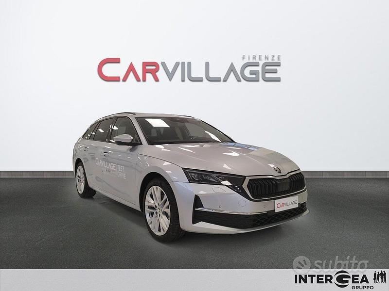 Usata Skoda Octavia Executive 150 CV (110 kW) 2024 Grigio Station wagon