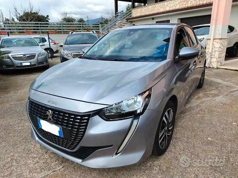 Usata Peugeot 208 Allure 100 CV (73 kW) 2020 Grigio Utilitaria