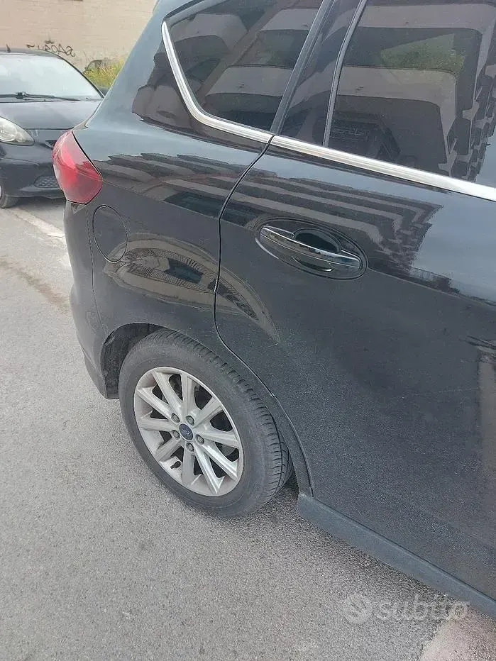 Usata Ford C-MAX 150 CV (110 kW) 2015 Nero Monovolume