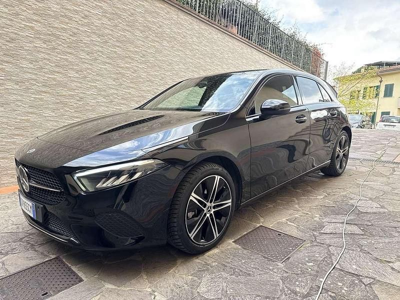 Usata Mercedes A250 Advanced 163 CV (119 kW) 2024 Nero Berlina