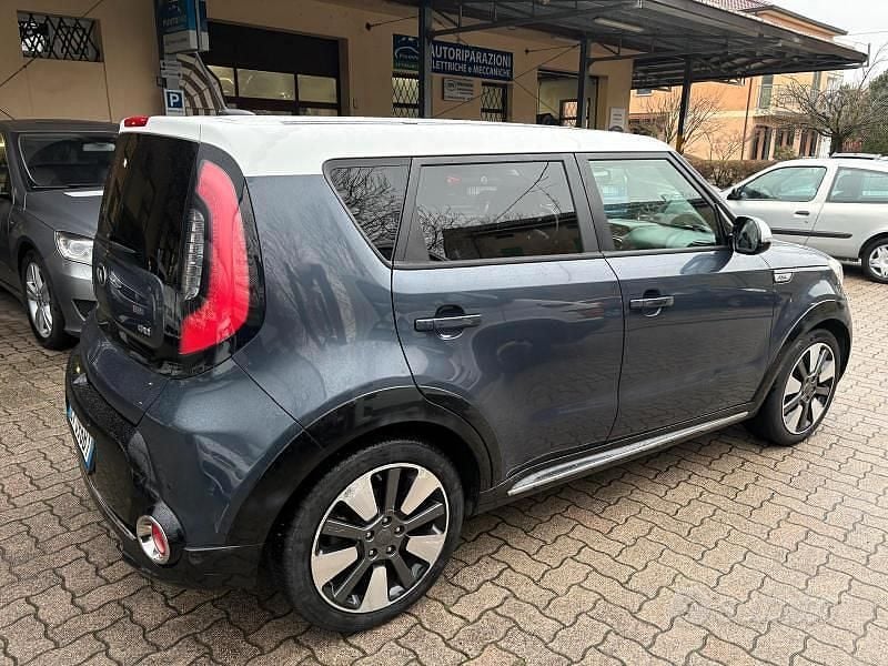 Usata Kia Soul 128 CV (94 kW) 2014 Gray SUV