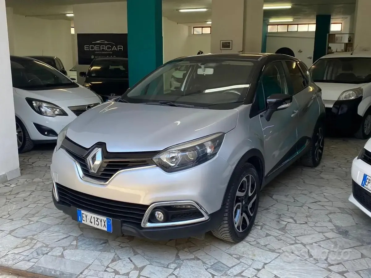 Usata Renault Captur 90 CV (66 kW) 2015 Grigio SUV