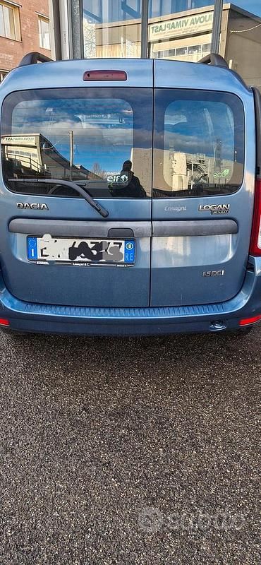 Usata Dacia Logan Lauréate 86 CV (63 kW) 2010 Monovolume