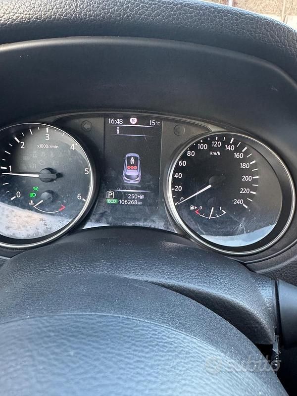 Usata Nissan Qashqai 140 CV (102 kW) 2018 Bianco SUV