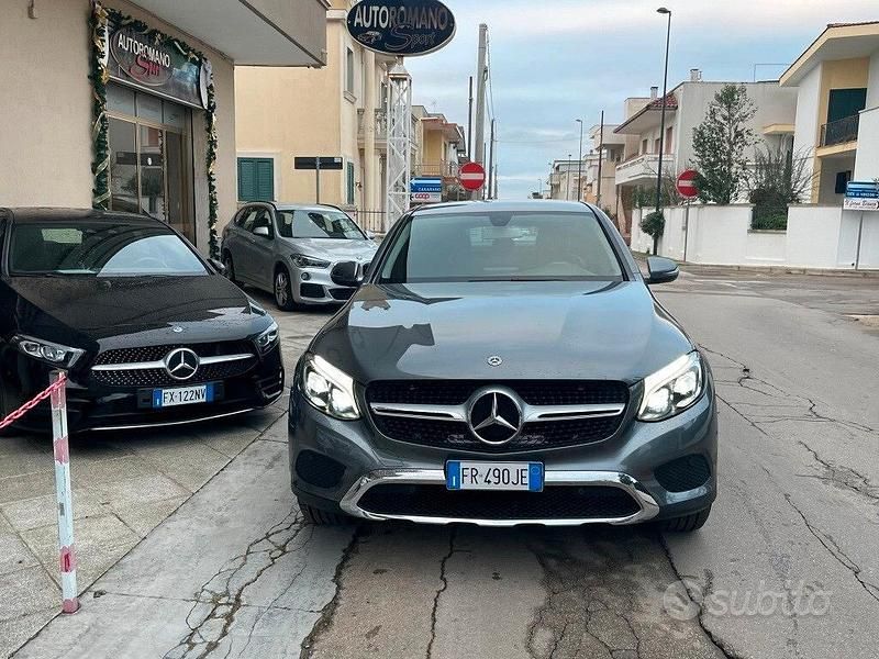 Usata Mercedes GLC250 Business 204 CV (150 kW) 2018 Grigio SUV