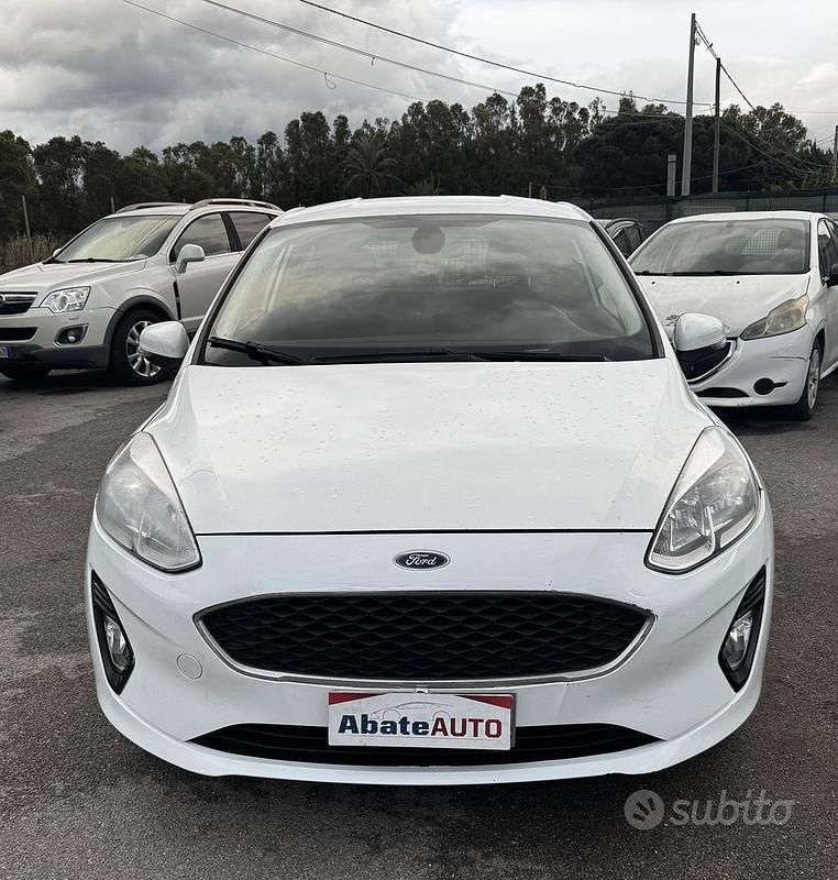 Usata Ford Fiesta Trend 85 CV (62 kW) 2020 Bianco Utilitaria