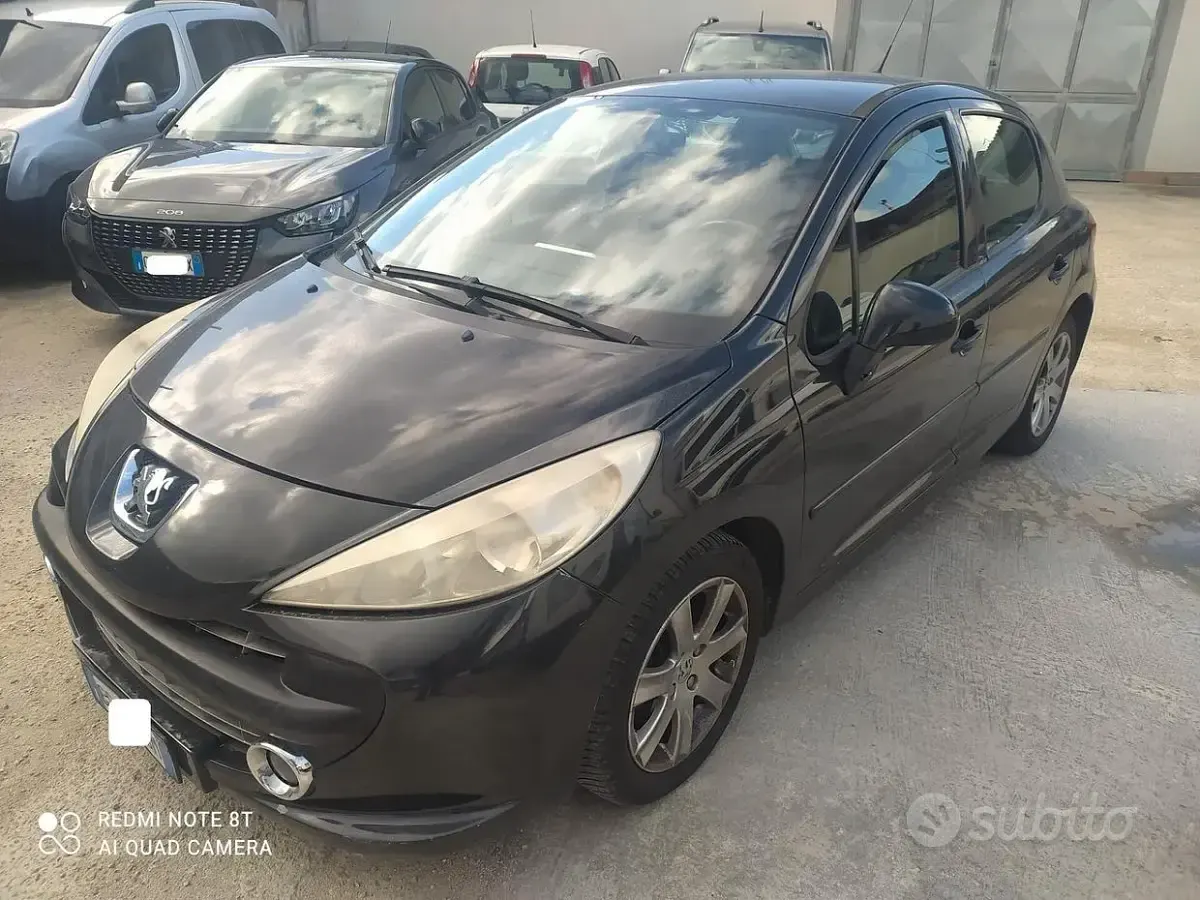 Usata Peugeot 207 90 CV (66 kW) 2007 Nero Berlina