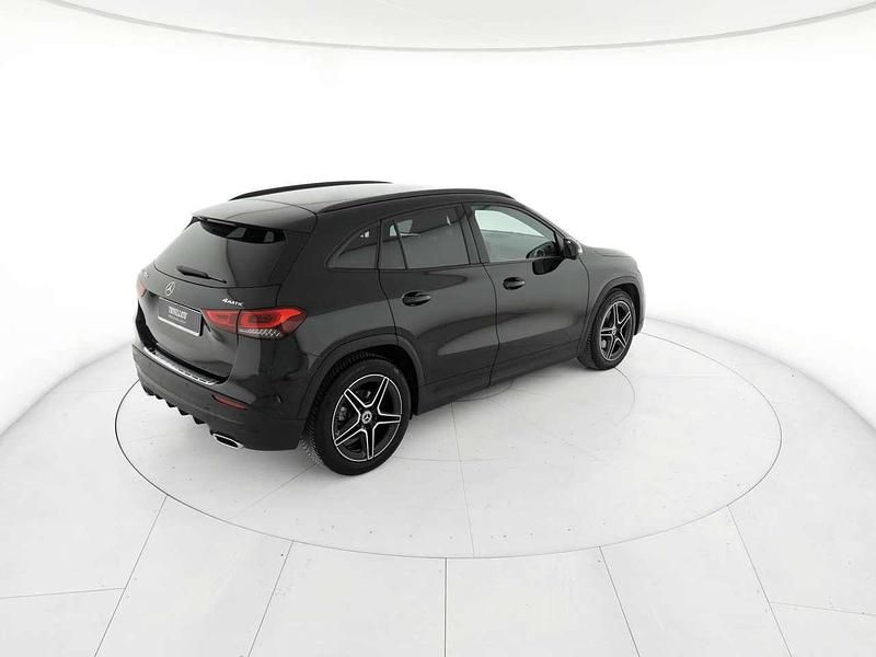 Usata Mercedes GLA200 Premium 150 CV (110 kW) 2023 Nero SUV