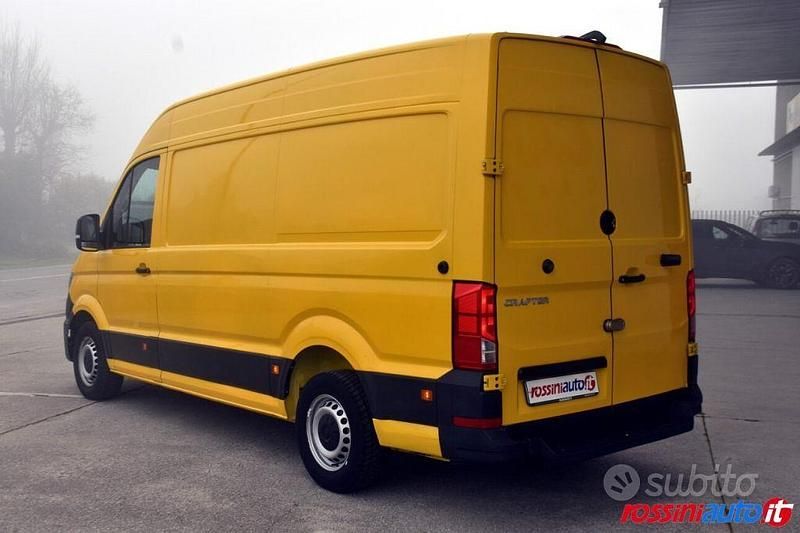 Usata VW Crafter 140 CV (102 kW) 2021 Giallo Furgone