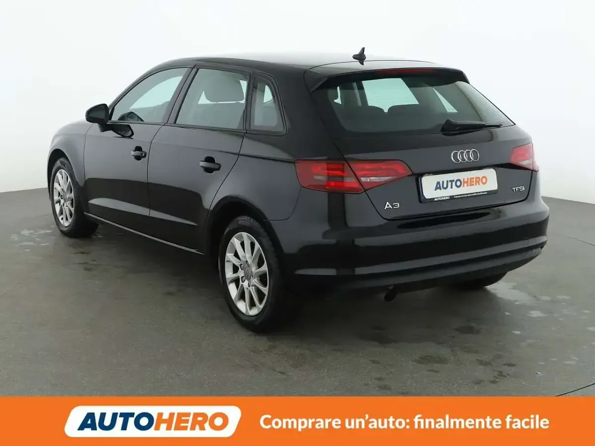 Usata Audi A3 Attraction 110 CV (80 kW) 2015 Nero Berlina