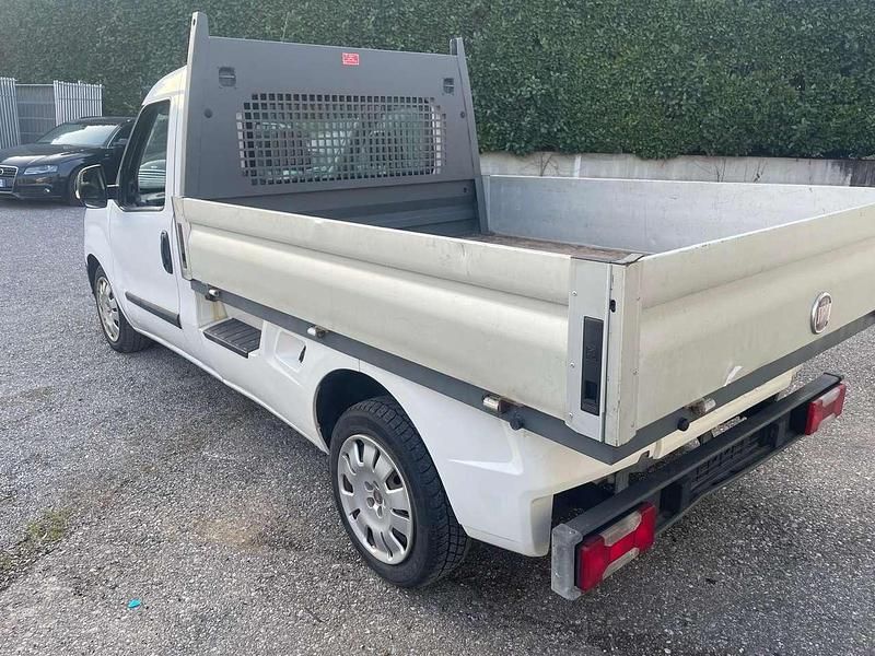 Usata Fiat Doblò 105 CV (77 kW) 2015 Bianco Monovolume