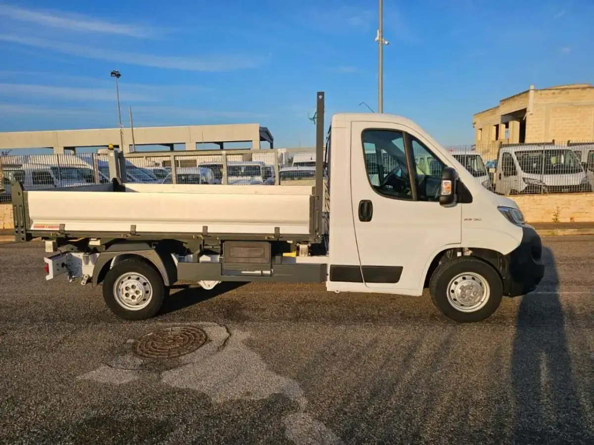 Usata Fiat Ducato 33 131 CV (96 kW) 2019 Bianco Furgone