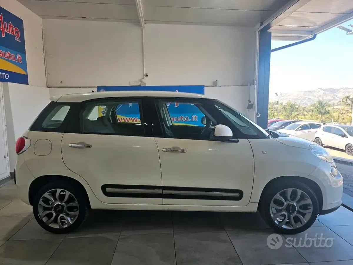 Usata Fiat 500L Lounge 84 CV (61 kW) 2014 Bianco Monovolume