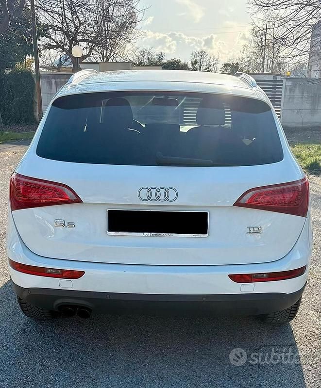 Usata Audi Q5 Advanced 170 CV (125 kW) 2011 Bianco SUV