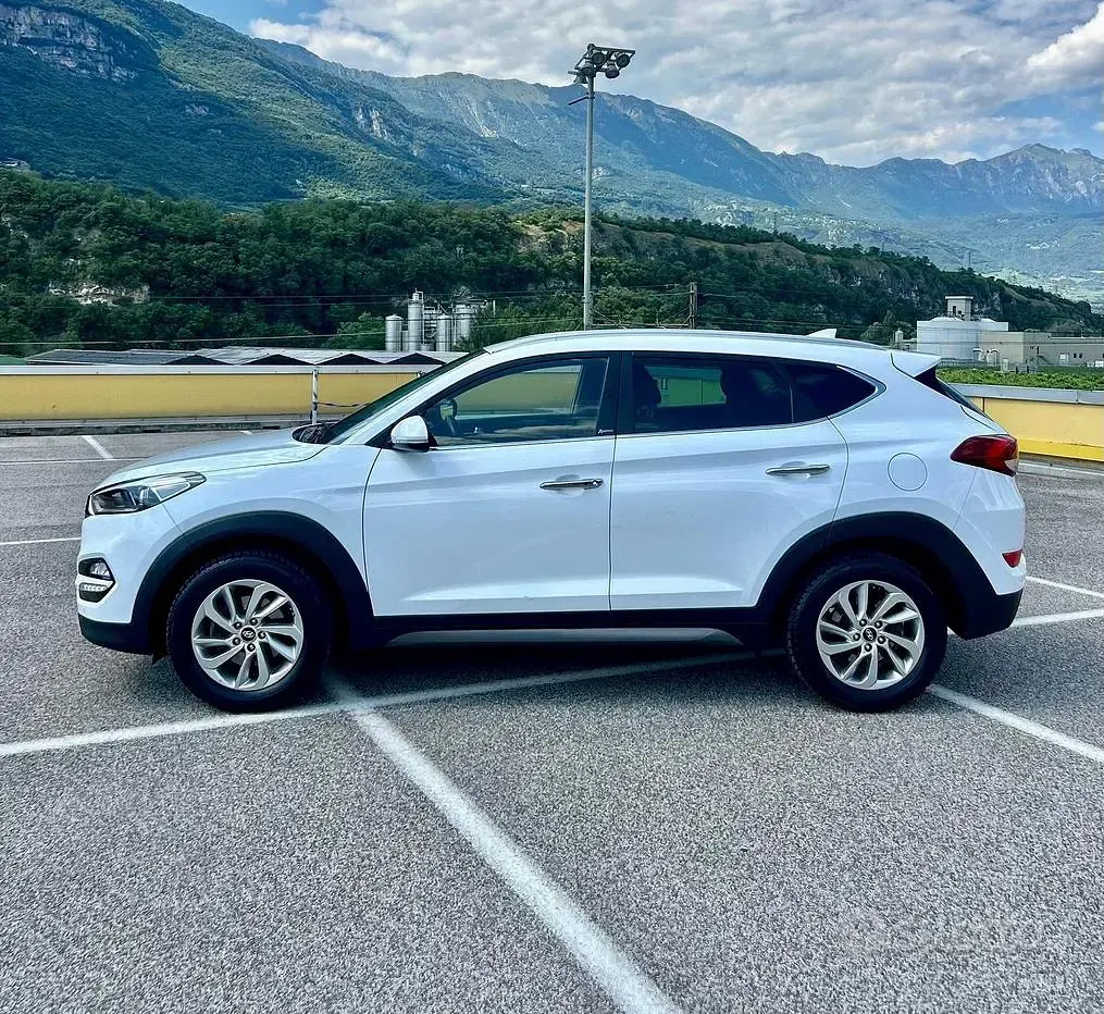 Usata Hyundai Tucson Xpossible 116 CV (85 kW) 2017 Bianco SUV