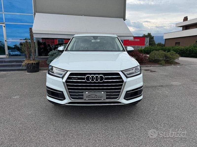 Usata Audi Q7 Business 272 CV (200 kW) 2015 Bianco SUV
