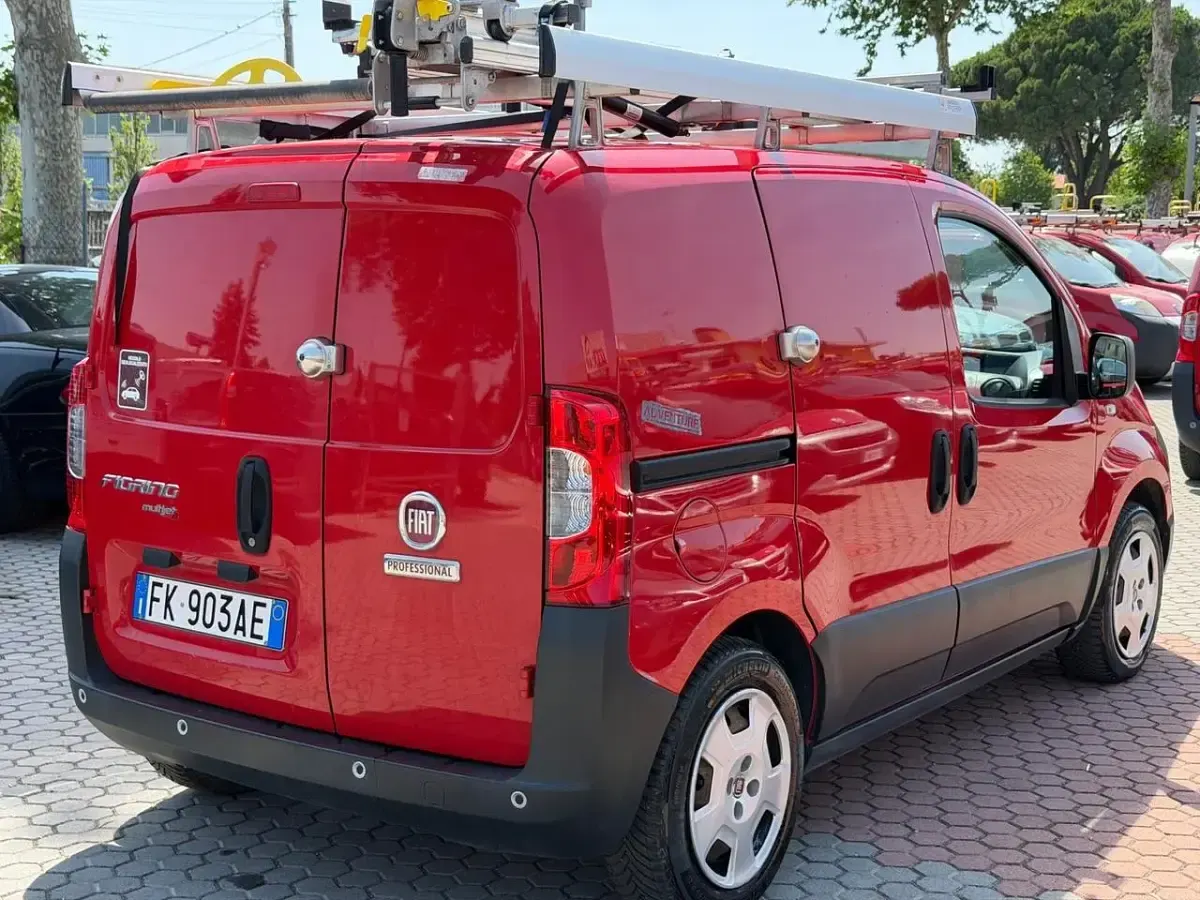 Usata Fiat Fiorino 95 CV (69 kW) 2017 Rosso Monovolume