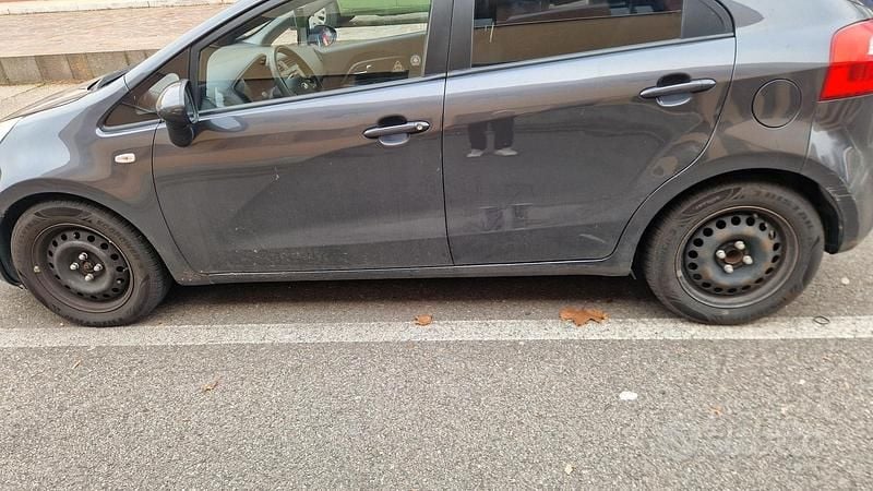 Usata Kia Rio 2011 Berlina