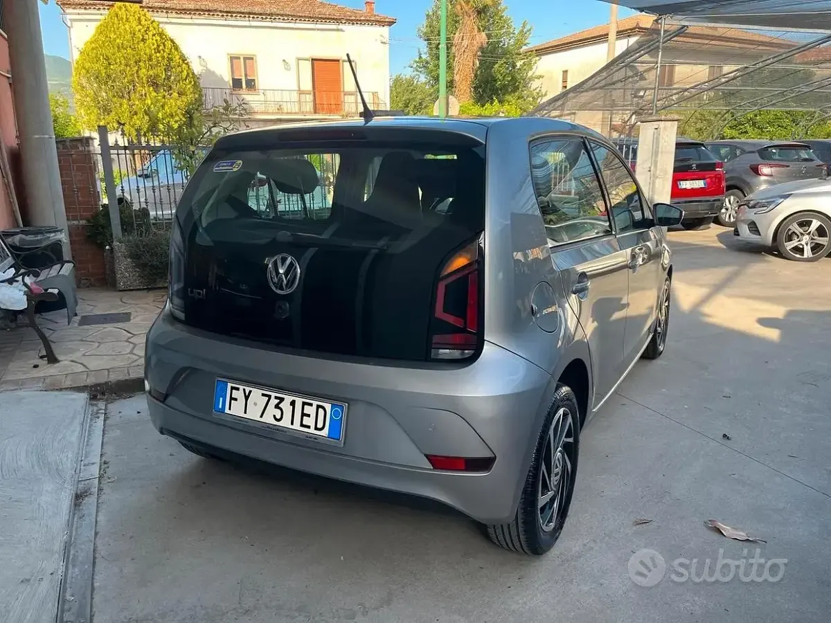 Usata VW up! Move 60 CV (44 kW) 2019 Grigio Utilitaria