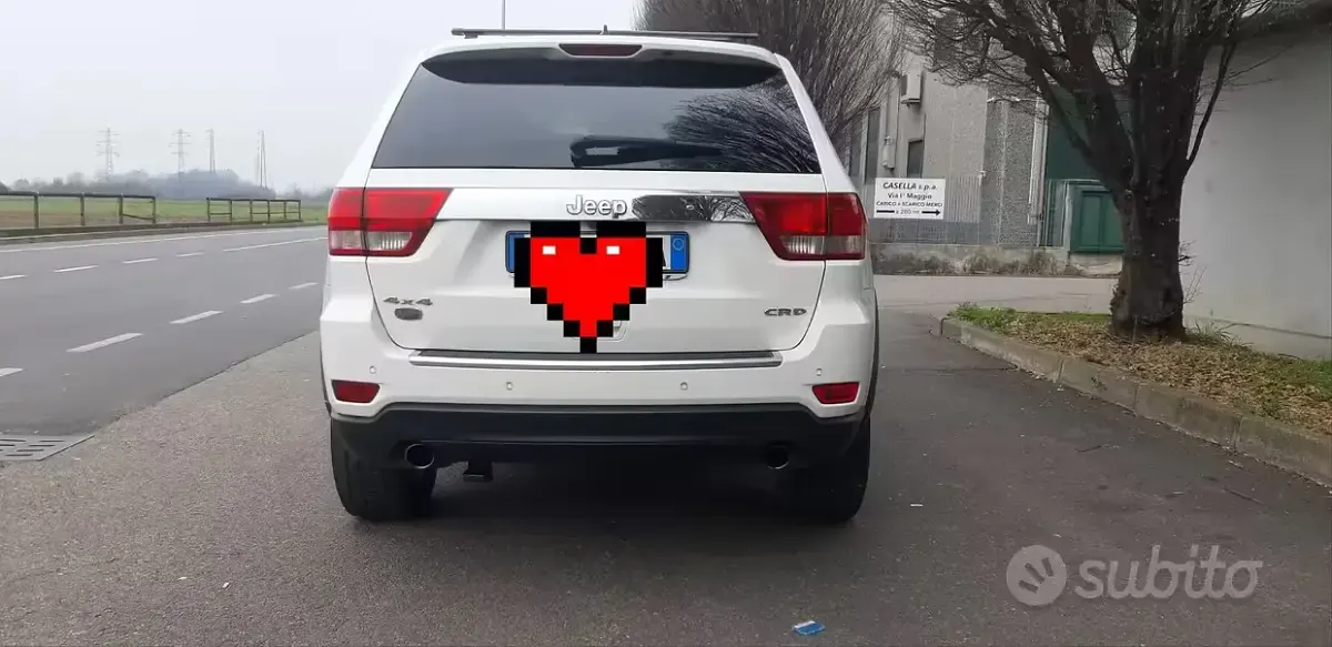 Usata Jeep Grand Cherokee Overland 241 CV (177 kW) 2012 Bianco SUV