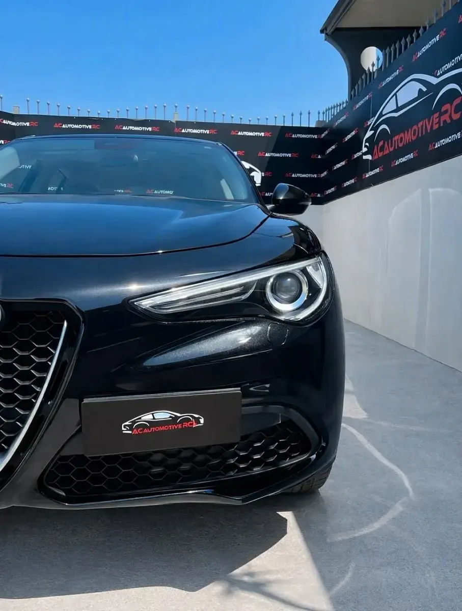 Usata Alfa Romeo Stelvio Business 190 CV (139 kW) 2019 Nero SUV
