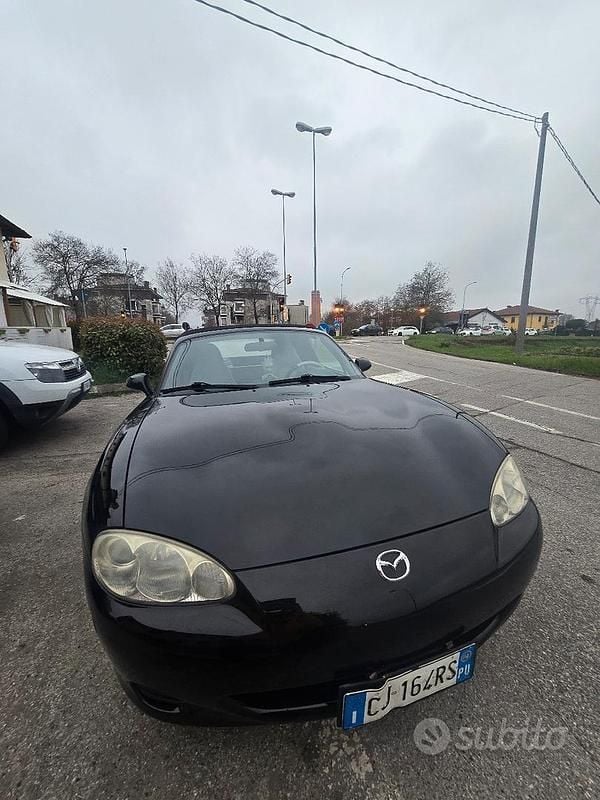 Usata Mazda MX5 2004 Nero Cabrio