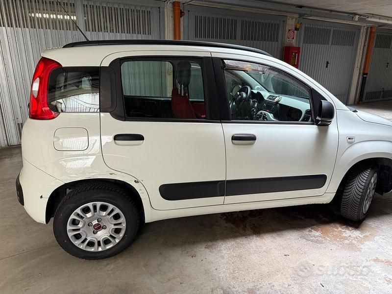 Usata Fiat Panda 69 CV (50 kW) 2015 Bianco Utilitaria
