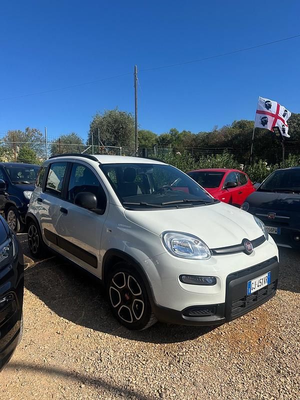 Usata Fiat Panda Sport 70 CV (51 kW) 2022 Bianco Utilitaria