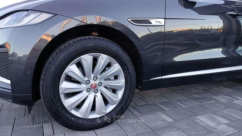 Usata Jaguar F-Pace R-Dynamic 163 CV (119 kW) 2021 Grigio SUV