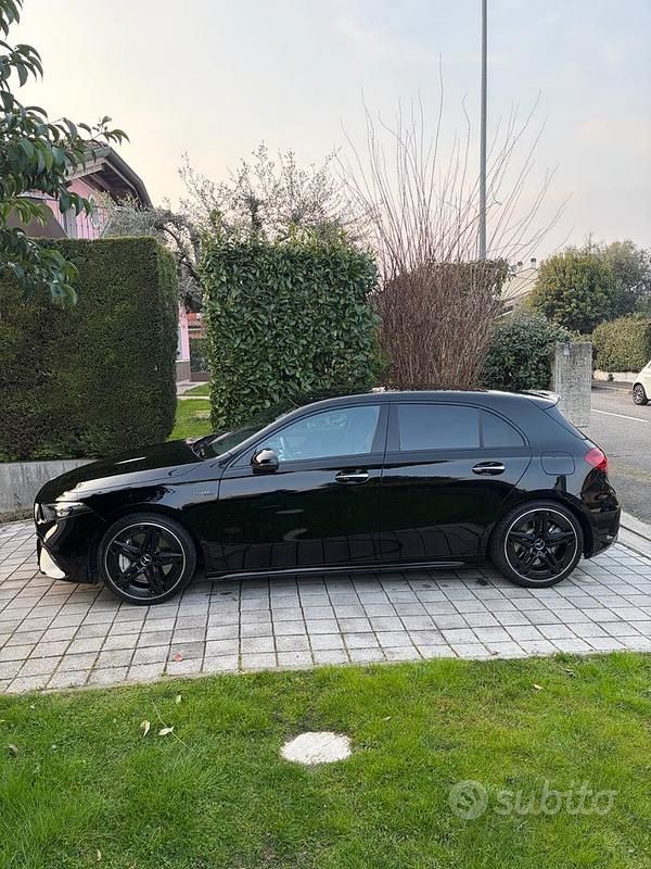 Usata Mercedes A35 AMG AMG line 306 CV (225 kW) 2023 Nero Berlina