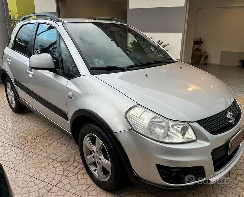 Usata Suzuki SX4 140 CV (102 kW) 2012 Grigio Station wagon