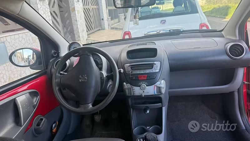 Usata Peugeot 107 68 CV (50 kW) 2007 Utilitaria