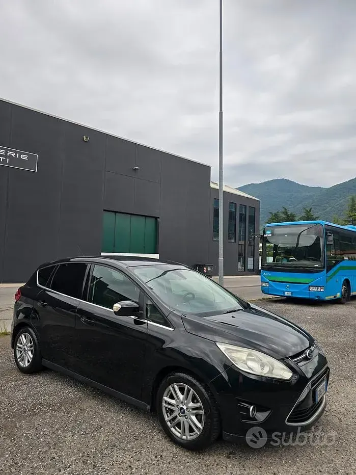 Usata Ford C-MAX Titanium 116 CV (85 kW) 2012 Nero Monovolume