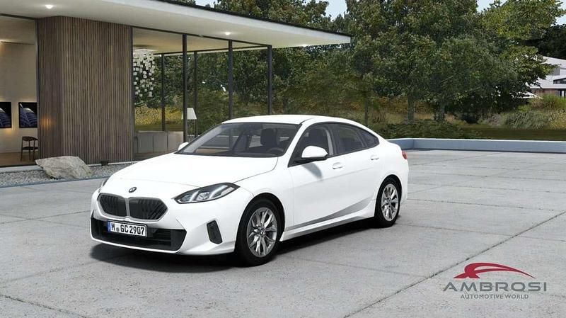 Nuova BMW 220 170 CV (125 kW) 2025 Alpin white pastello Coupé