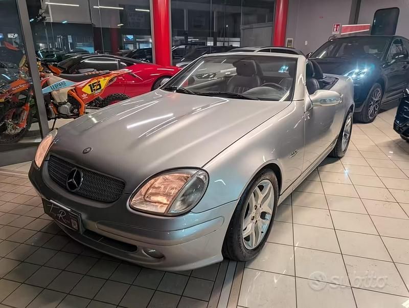 Usata Mercedes SLK200 Edition 222 CV (163 kW) 2005 Grigio Cabrio