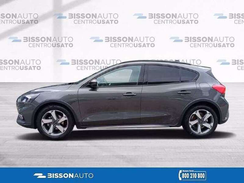Usata Ford Focus Active 125 CV (91 kW) 2021 Grigio metallizzato Berlina