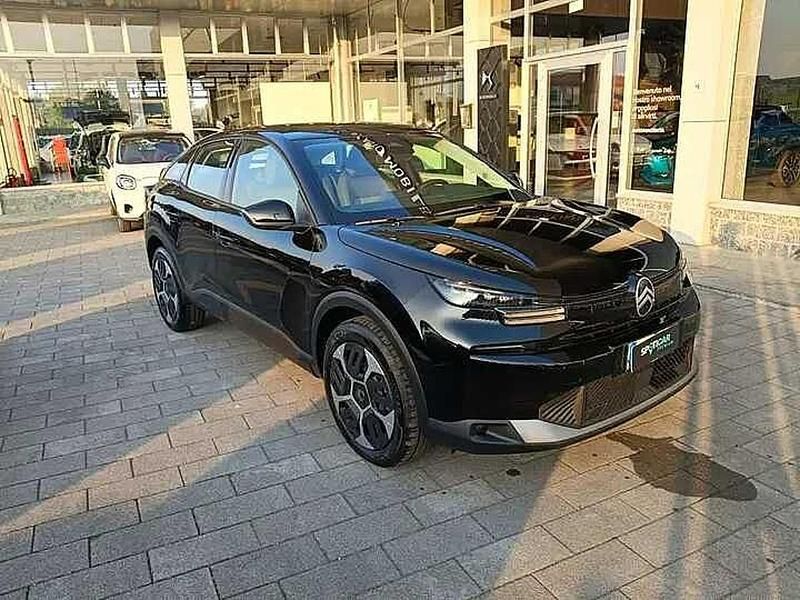 Nero Nuova 2025 Citroën C4 PureTech Berlina | 21.450 € (Buon prezzo) - Immagine 1/4