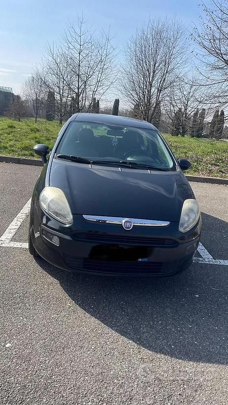 Usata Fiat Punto Evo 95 CV (69 kW) 2011 Nero Utilitaria