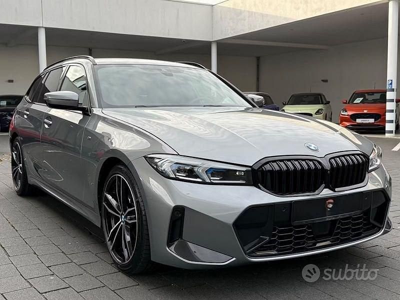 Usata BMW 320e M Sport 190 CV (139 kW) 2025 Grigio Station wagon