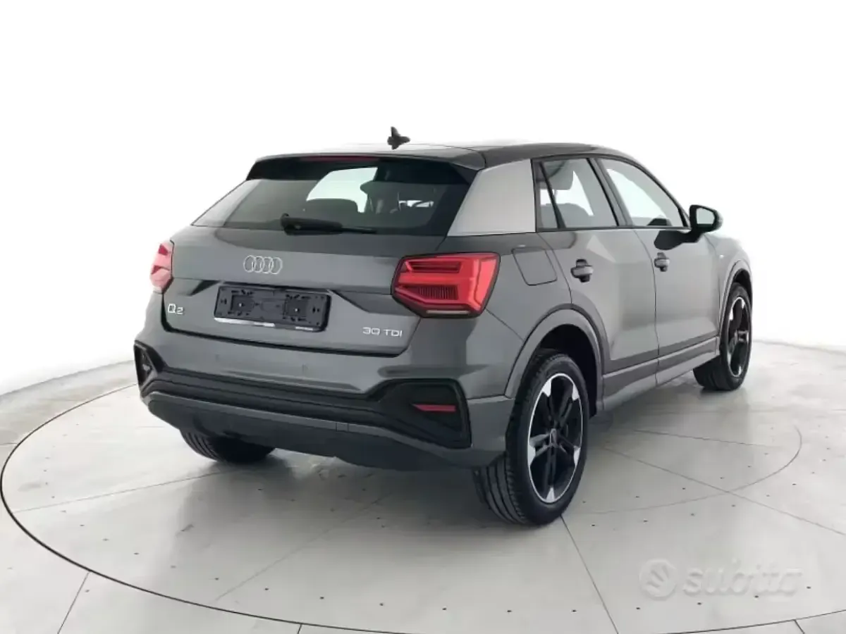 Usata Audi Q2 S-Line 116 CV (85 kW) 2025 Grigio SUV