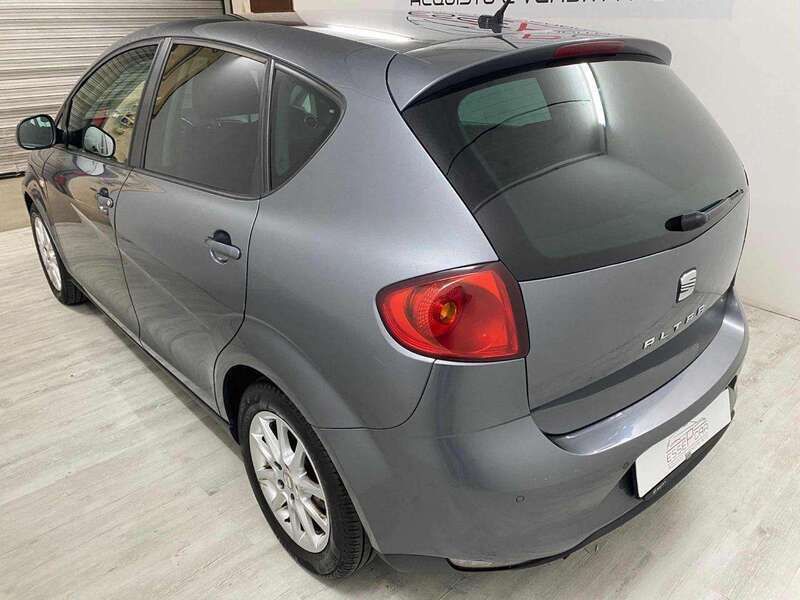 Usata Seat Altea Reference 90 CV (66 kW) 2013 Grigio Monovolume
