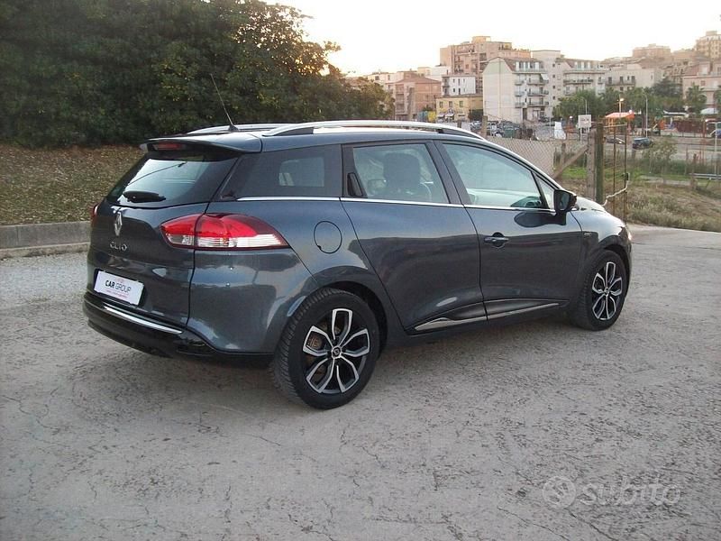 Usata Renault Clio GrandTour 89 CV (65 kW) 2018 Blu Station wagon