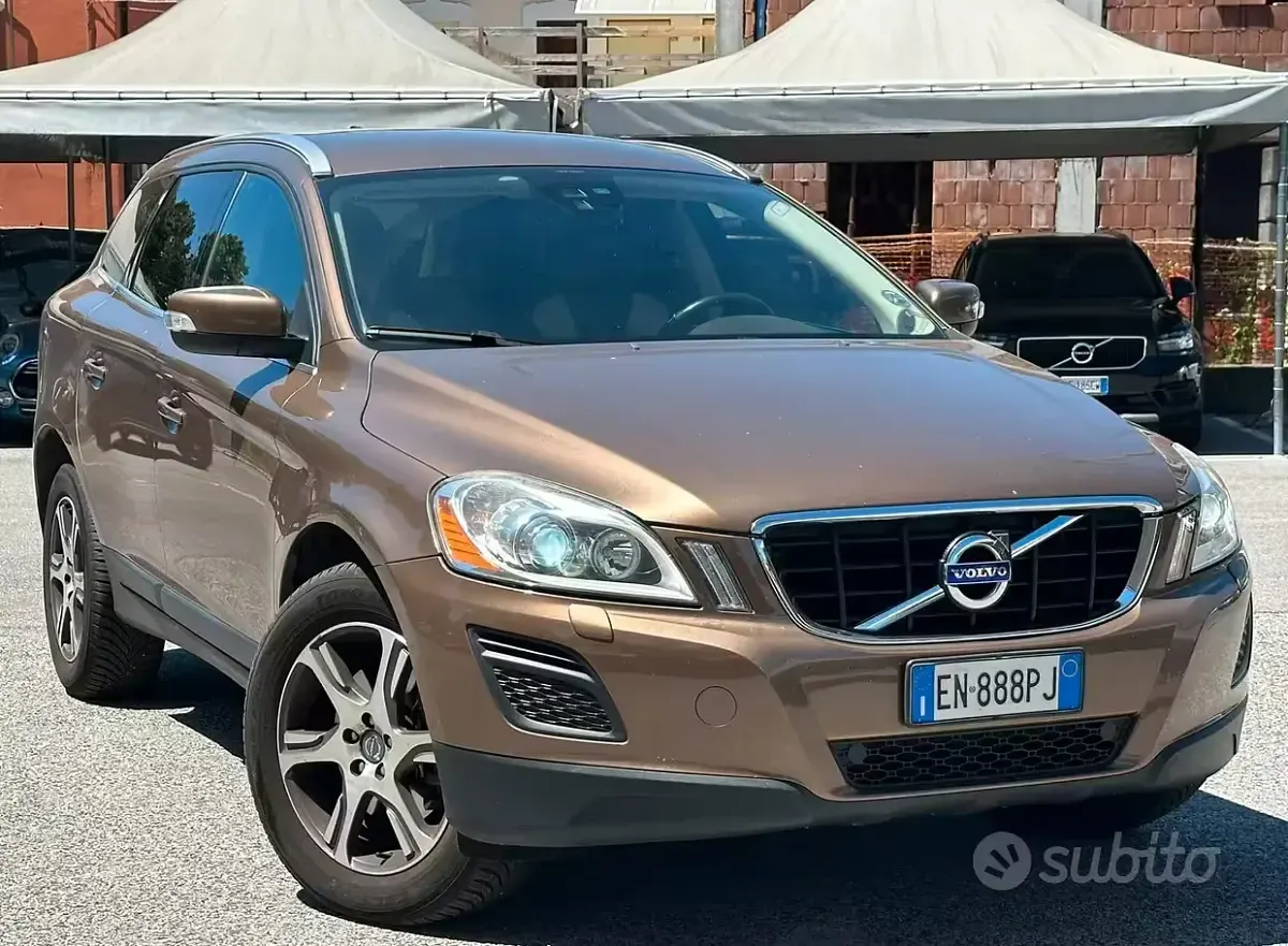 Usata Volvo XC60 Momentum 163 CV (119 kW) 2012 Marrone SUV