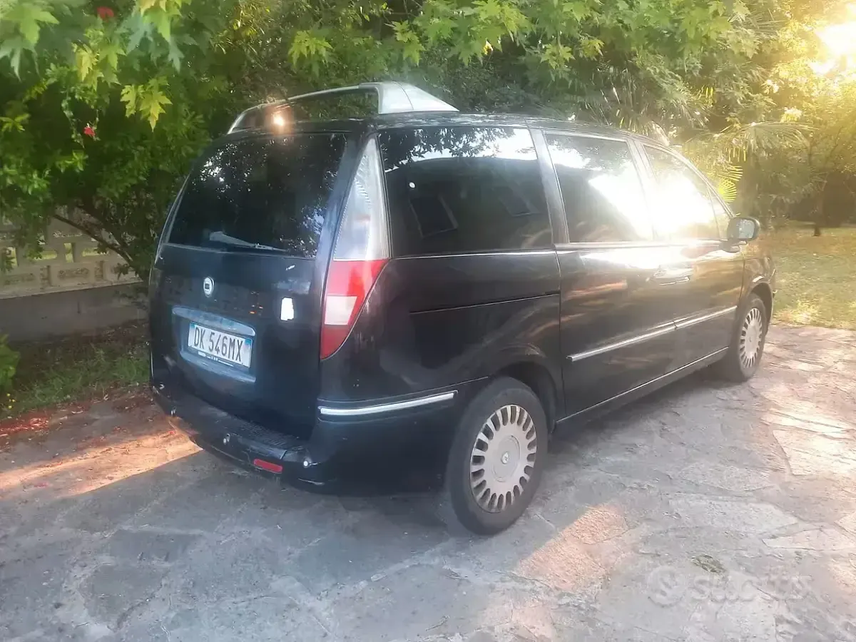 Usata Lancia Phedra 136 CV (100 kW) 2007 Nero Monovolume
